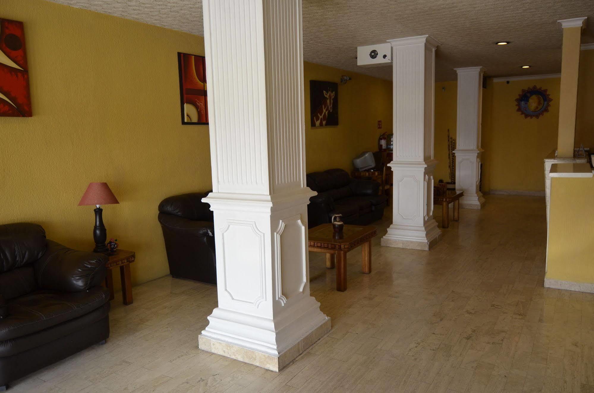 Hotel San Jeronimo Inn Toluca Bagian luar foto