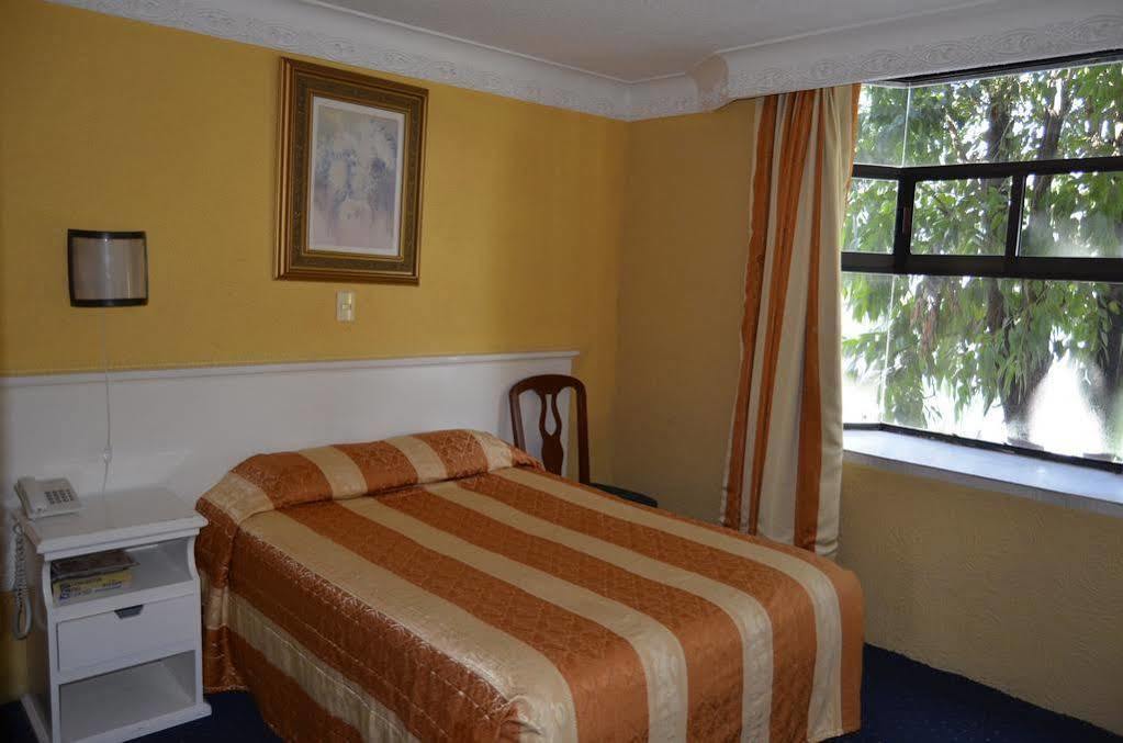 Hotel San Jeronimo Inn Toluca Bagian luar foto